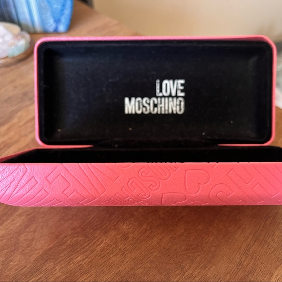 Love Moschino Sunglasses Case - Picture 2 of 2